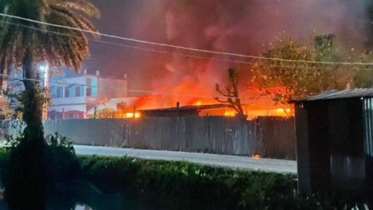 মাদ্রাসায় অগ্নিকাণ্ড, তারাবির নামাজে থাকায় প্রাণে বাঁচল শতাধিক শিক্ষার্থী