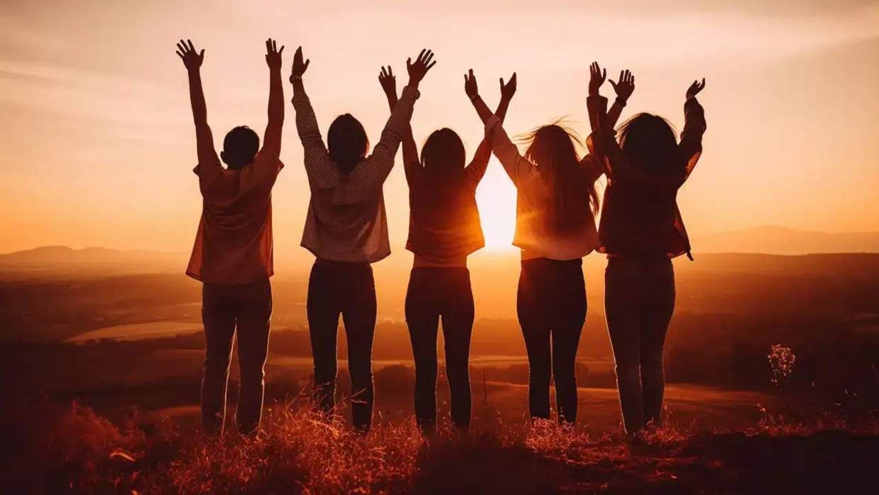 বন্ধুদের সঙ্গে ভ্রমণ