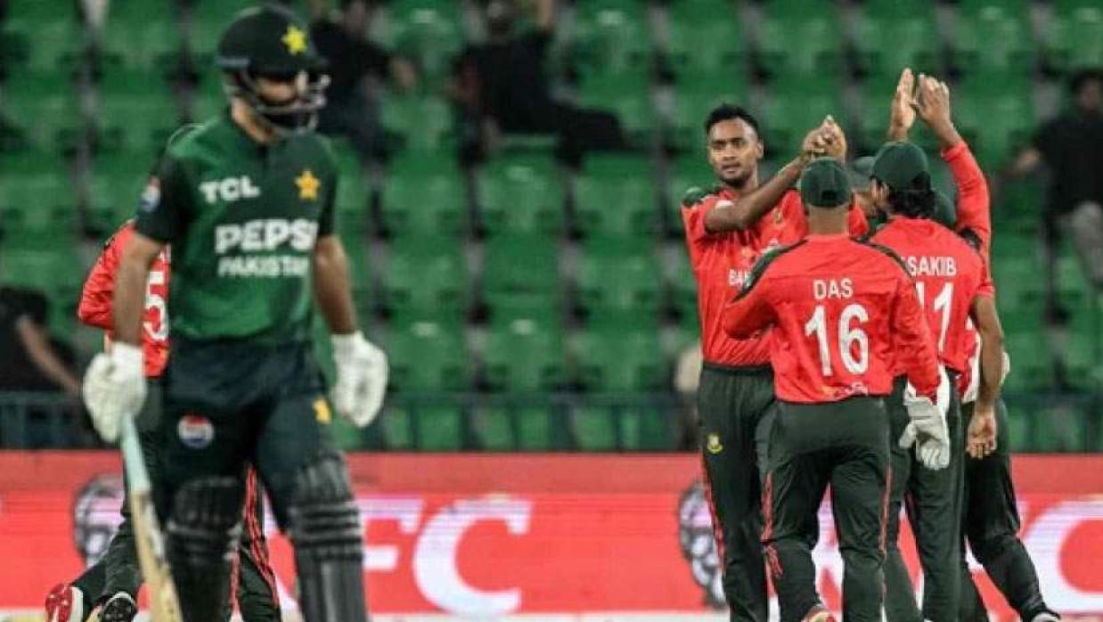 বাংলাদেশ-পাকিস্তান ম্যাচ  