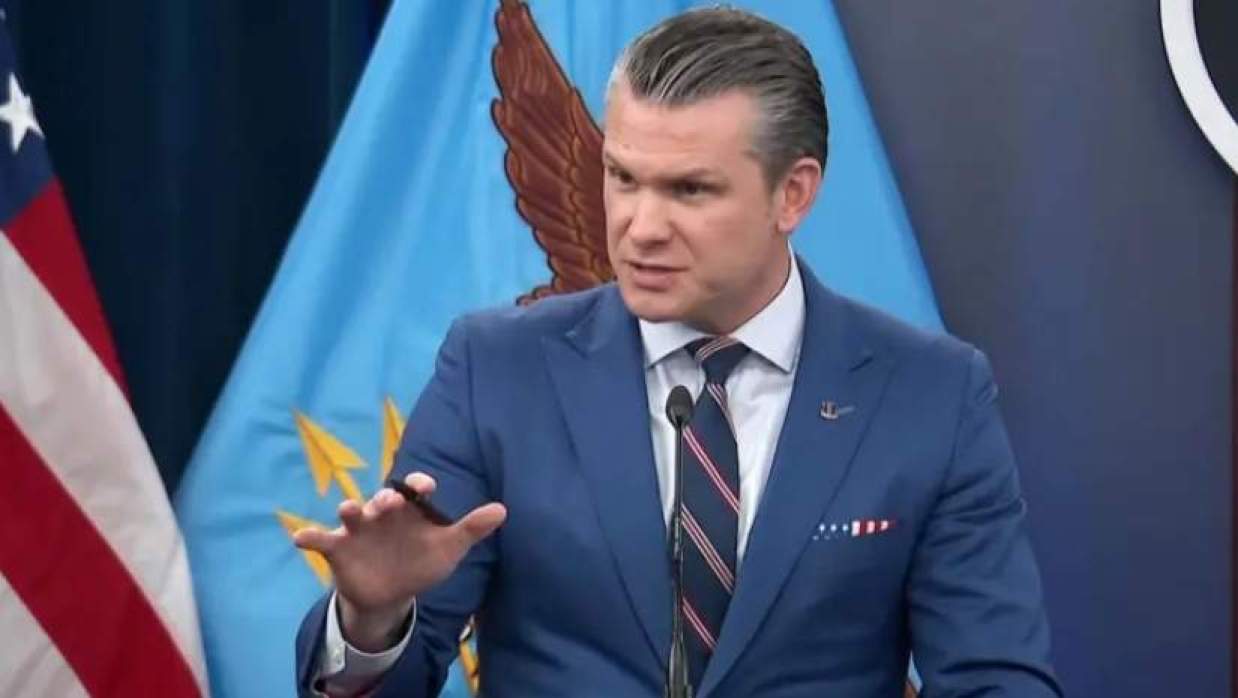 আজ ইরানে 'সবচেয়ে শক্তিশালী' হামলা হবে: মার্কিন প্রতিরক্ষামন্ত্রী 