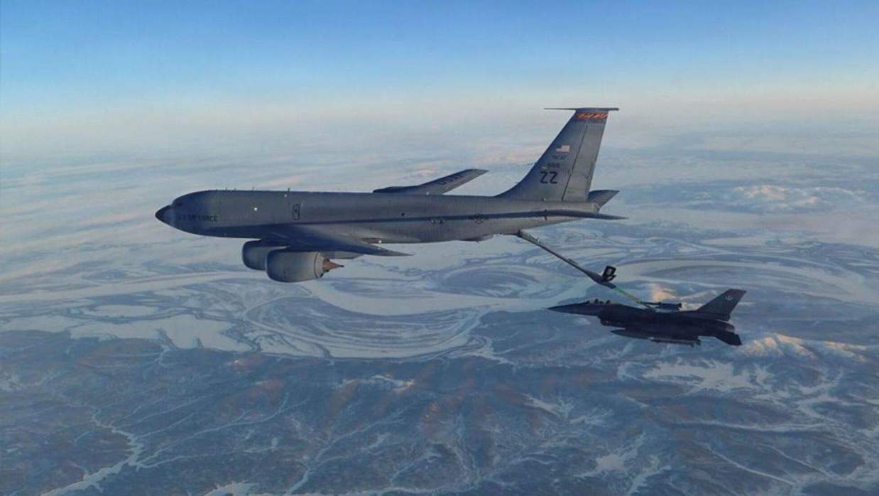 মার্কিন বিমানবাহিনীর জ্বালানি সরবরাহকারী বিমান