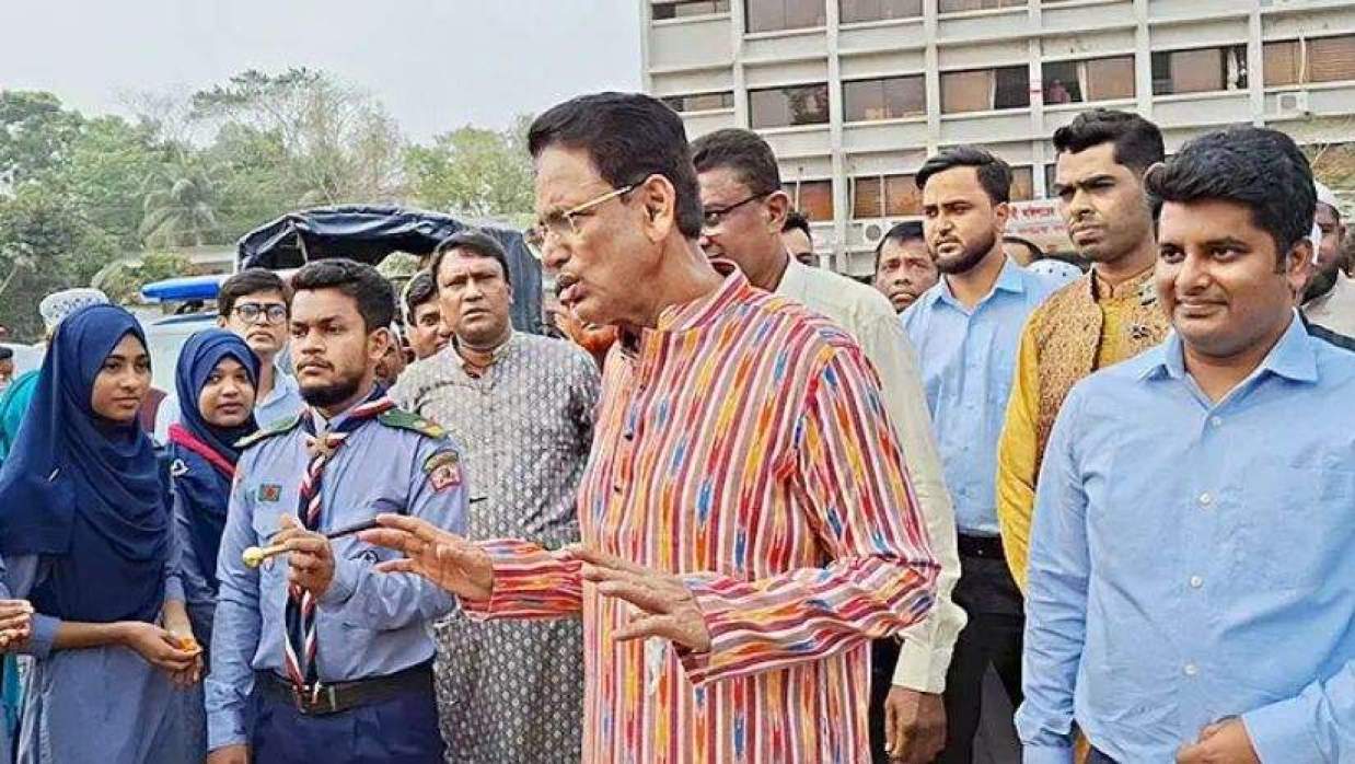 শুভেচ্ছা জানাতে শিক্ষক-শিক্ষার্থীদের কখনো রাস্তায় দাঁড় করাবেন না: শিক্ষামন্ত্রী