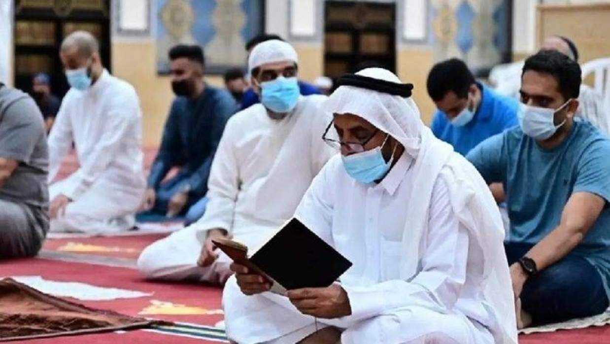 আশরাফুল মাদারিসের মসজিদে ১৬০০ মুসল্লি ইতেকাফে বসেছেন 