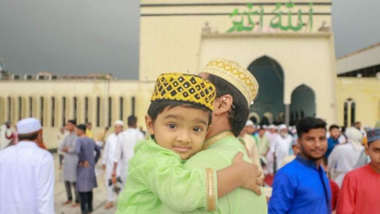 একটি দেশে ঈদের তারিখ ঘোষণা, বাংলাদেশে কবে?