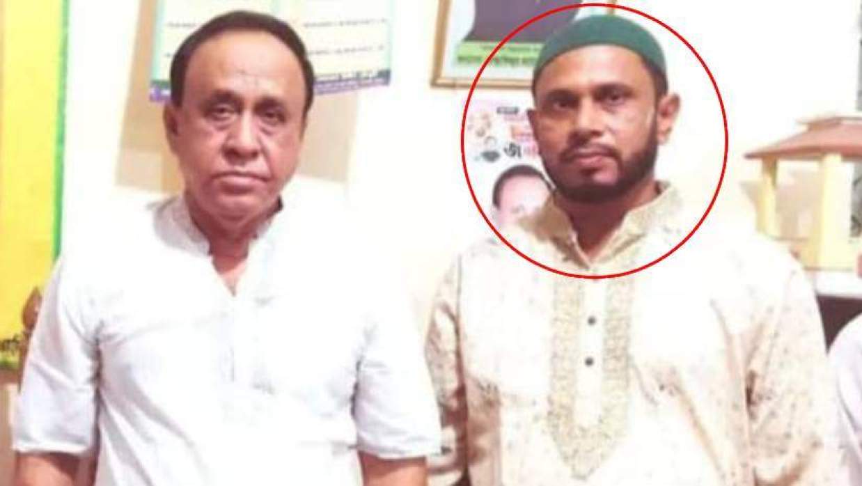 পুলিশের হাত থেকে পালানো আওয়ামী লীগ নেতা আবার প্রকাশ্যে!