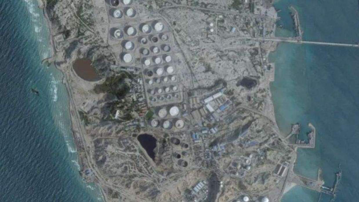 খার্গ দ্বীপে গতকাল রাতভর বোমা হামলা চালিয়েছে যুক্তরাষ্ট্র