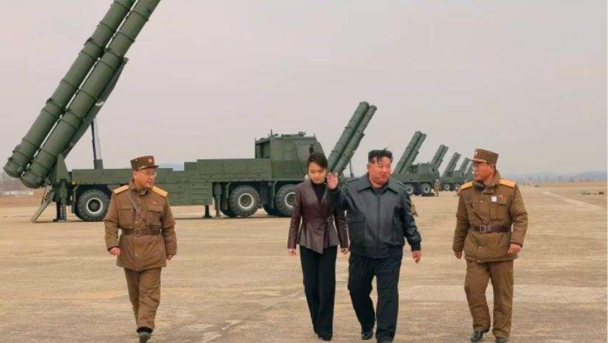 রকেট লঞ্চারের পরীক্ষা চালাল উত্তর কোরিয়া