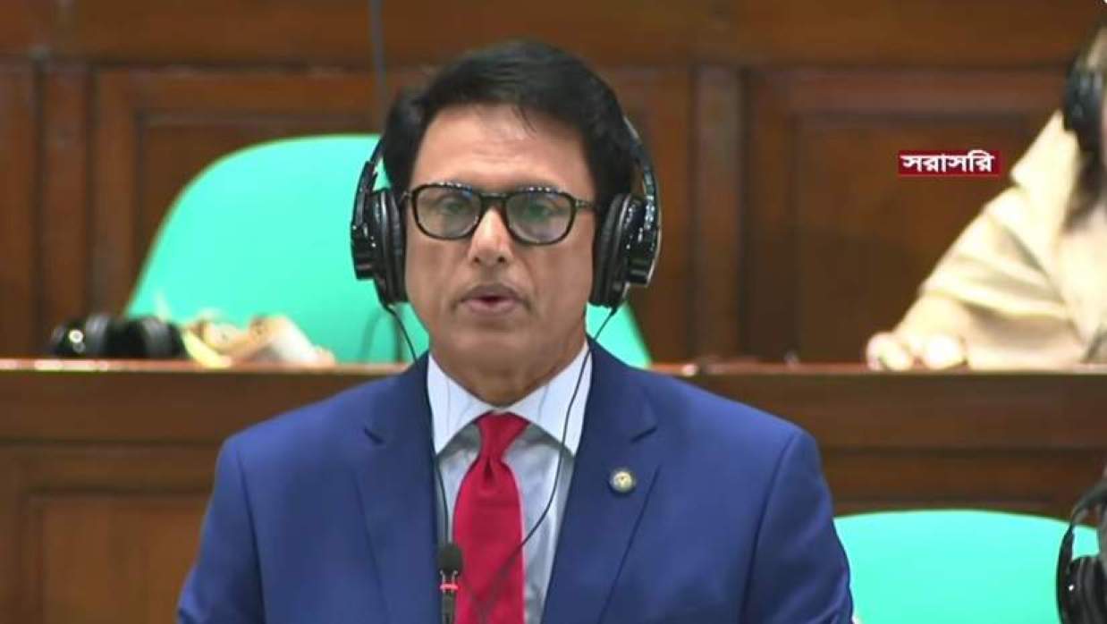 শিক্ষা এবং প্রাথমিক ও গণশিক্ষা মন্ত্রী ড. আ ন ম এহছানুল হক মিলন