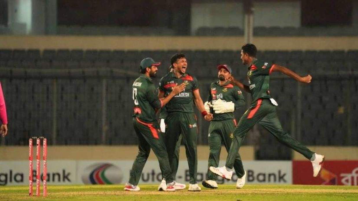 উচ্ছাসিত বাংলাদেশ দল