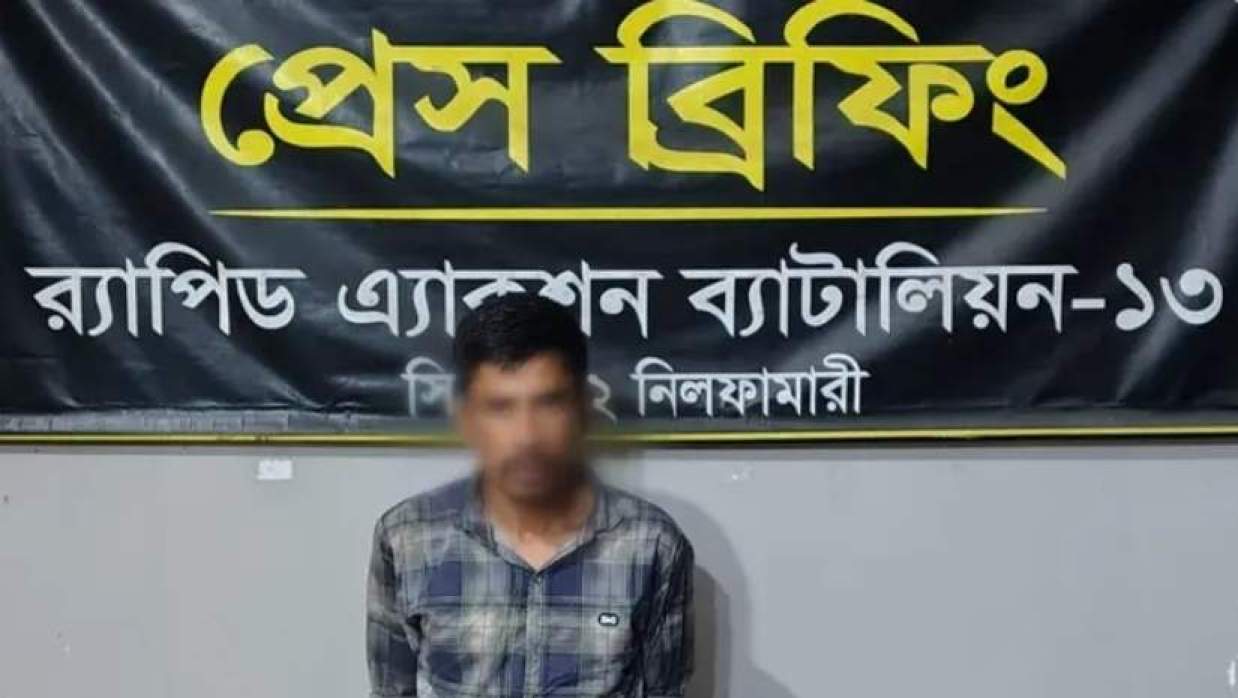 ঈদ কেনাকাটায় সব হাতিয়ে নেয়া আলোচিত পকেটমার গ্রেপ্তার