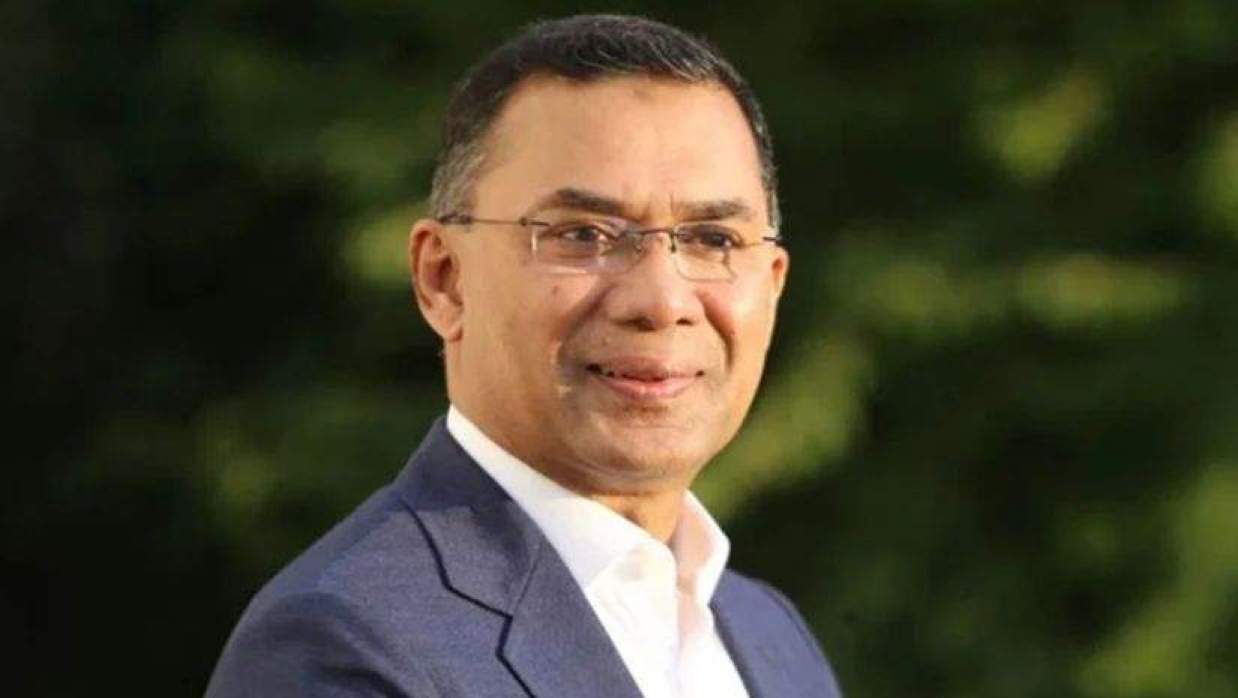 সরকারি ছুটিতেও বাসভবনে থেকে কাজ করছেন প্রধানমন্ত্রী