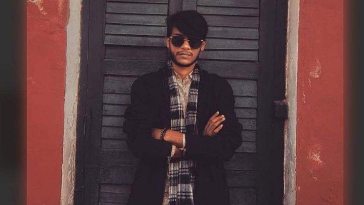 জাবির হল থেকে শিক্ষার্থীর ঝুলন্ত মরদেহ উদ্ধার