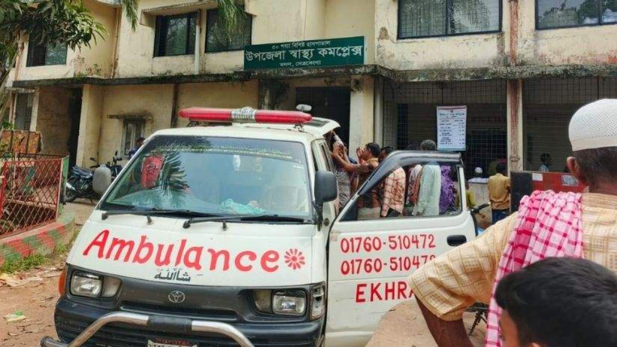 গরু জবাইকে কেন্দ্র করে দুপক্ষের সংঘর্ষ, আহত ১৫