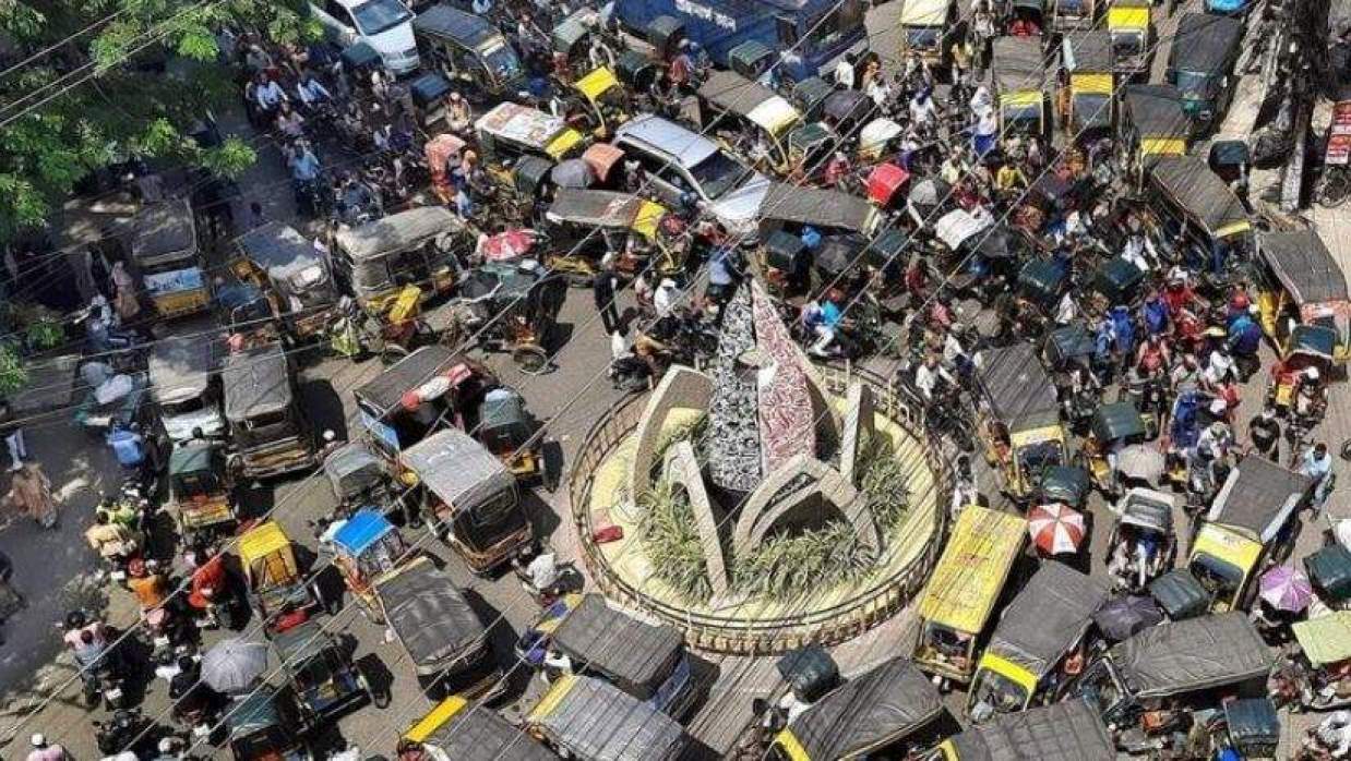 যশোর শহরে নিবন্ধিত রিক্সা-ইজিবাইক ৪৫শ’, চলছে ২০ হাজার: অসহনীয় যানজটে ভোগান্তি