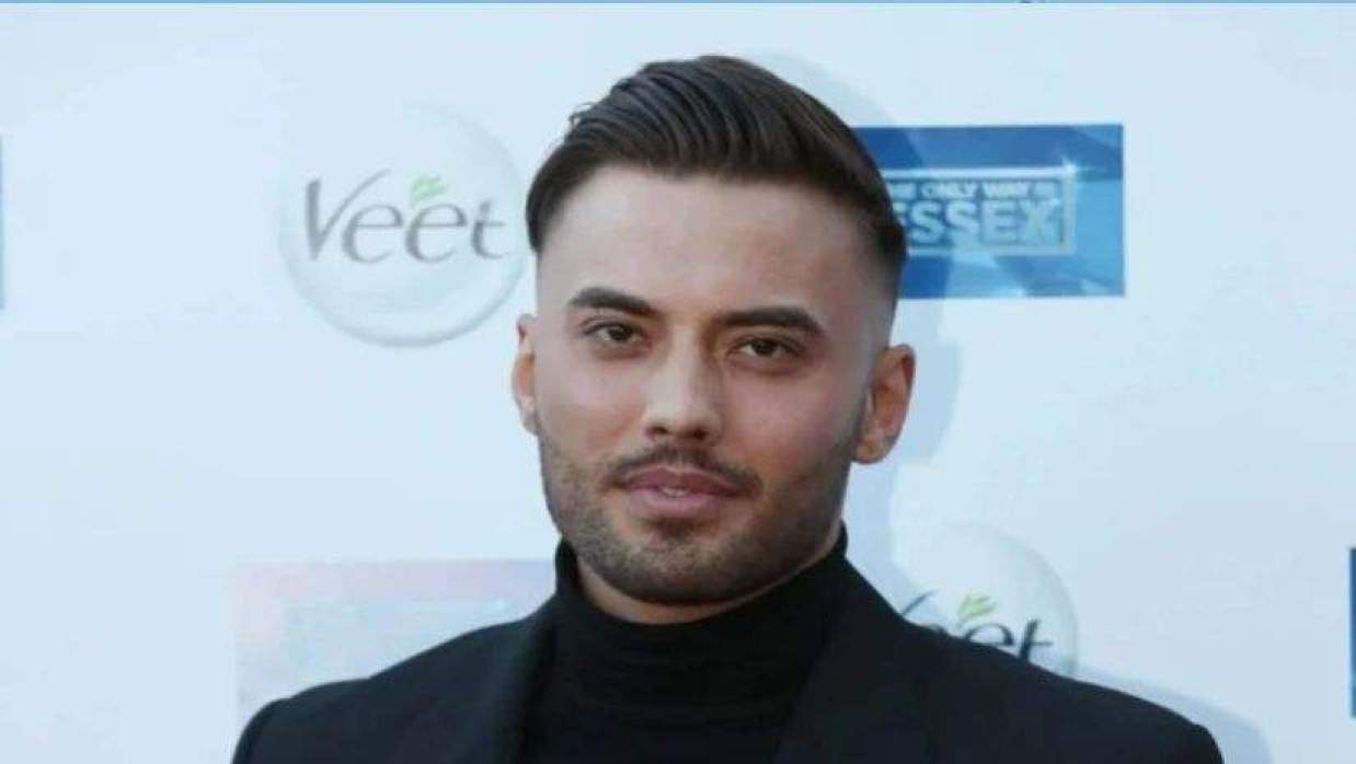 দুদিন ধরে নর্দমায় পড়েছিল যুক্তরাজ্যের অভিনেতার মরদেহ