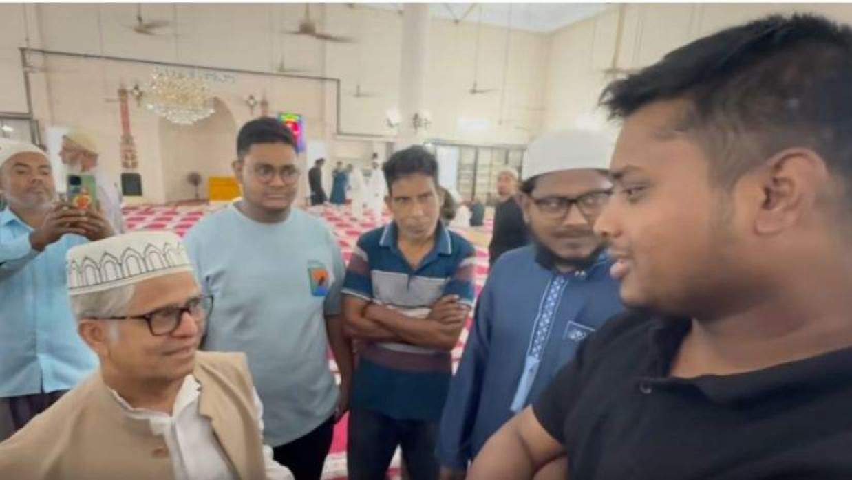 ভিডিও থেকে নেওয়া