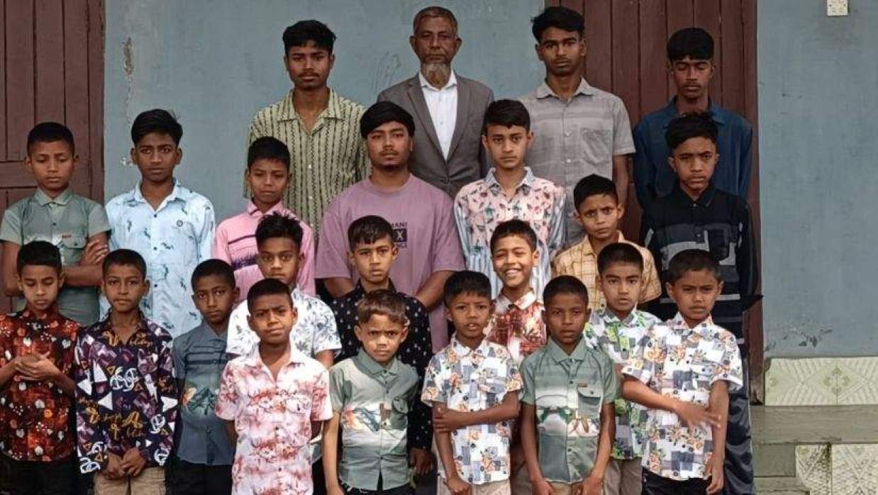  স্বজনহারা শিশুদের ঈদ