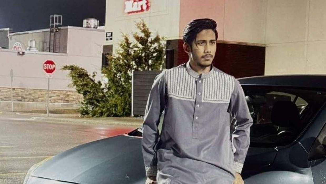 বিদেশে প্রথমবারের ঈদ, স্মৃতি আর চোখের জলে ভরা মুহূর্ত 