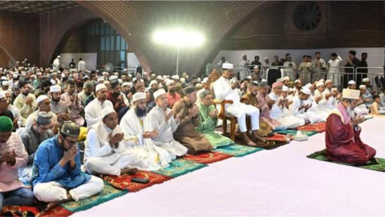 সংসদ ভবনে ঈদের জামাত অনুষ্ঠিত