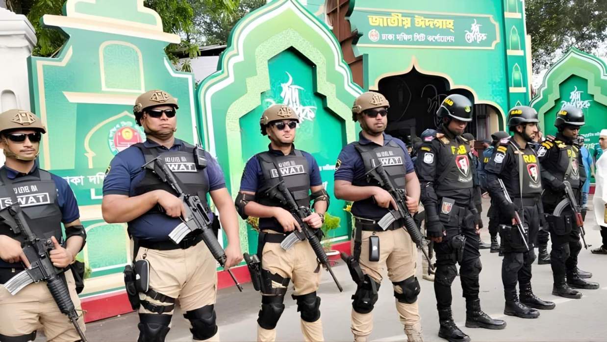 পথেই কাটে পুলিশের ঈদ