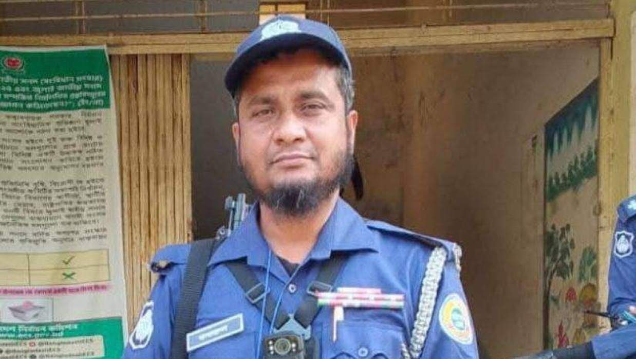 মেঘনায় স্পিডবোট ডুবে নিখোঁজের দুদিন পর মিলল পুলিশ কনস্টেবলের লাশ