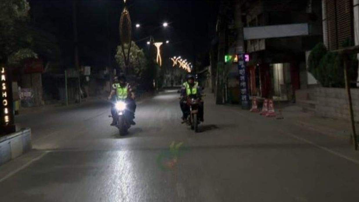 ঈদে জননিরাপত্তা : যশোর জেলাজুড়ে পুলিশের শতাধিক টিম মাঠে