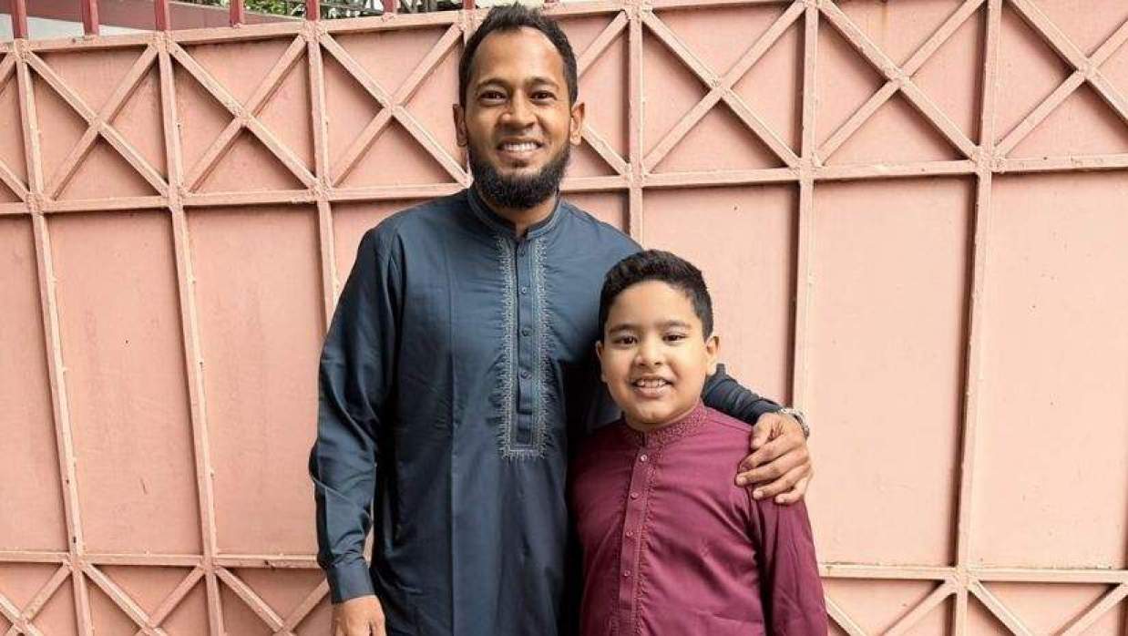 ঈদের নামাজ শেষে আসন্ন সিরিজের জন্য দোয়া চাইলেন মুশফিক