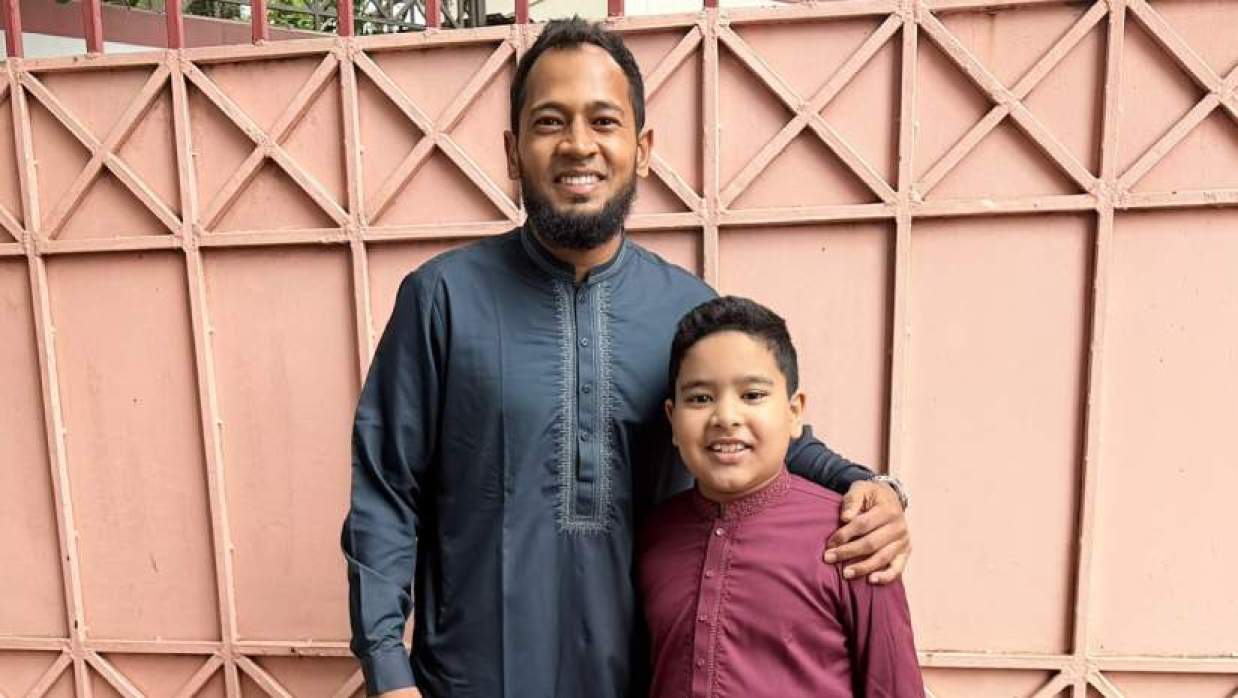 পরিবারের সঙ্গে মুশফিক 