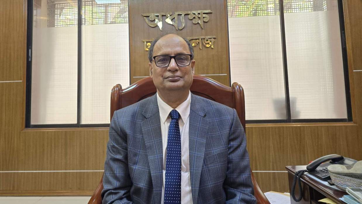 ‘সালামি হিসেবে আট আনা পেলেই আমরা অনেক খুশি হয়ে যেতাম’