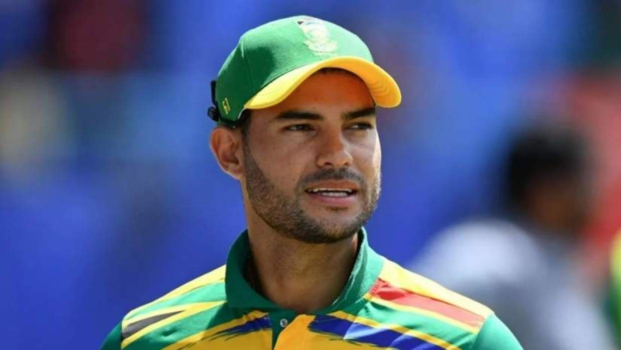 রিজা হেনড্রিক্স