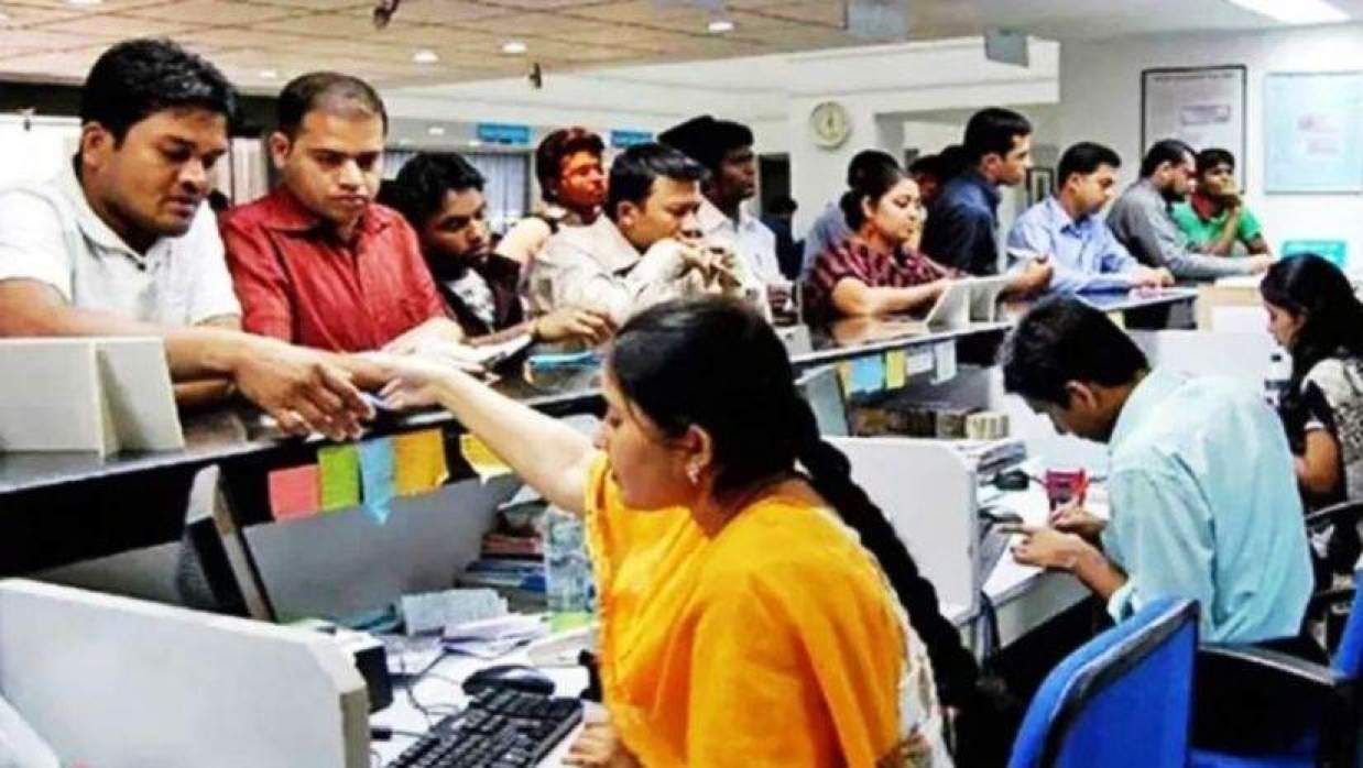 আগামীকাল মঙ্গলবার থেকে খুলছে দেশের সকল সরকারি-বেসরকারি অফিস, আদালত ও আর্থিক প্রতিষ্ঠান