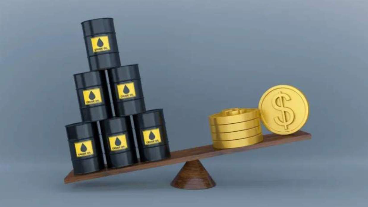 বিশ্ববাজারে কমতে শুরু করেছে তেলের দাম