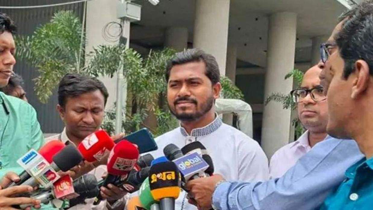 উচ্চশিক্ষায় বিদেশগামী শিক্ষার্থীদের ১০ লাখ টাকা পর্যন্ত ঋণ সুবিধা দেওয়ার নির্দেশ প্রধানমন্ত্রীর