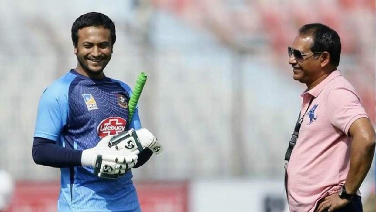 সাকিব আল হাসান ও হাবিবুল বাশার সুমন 