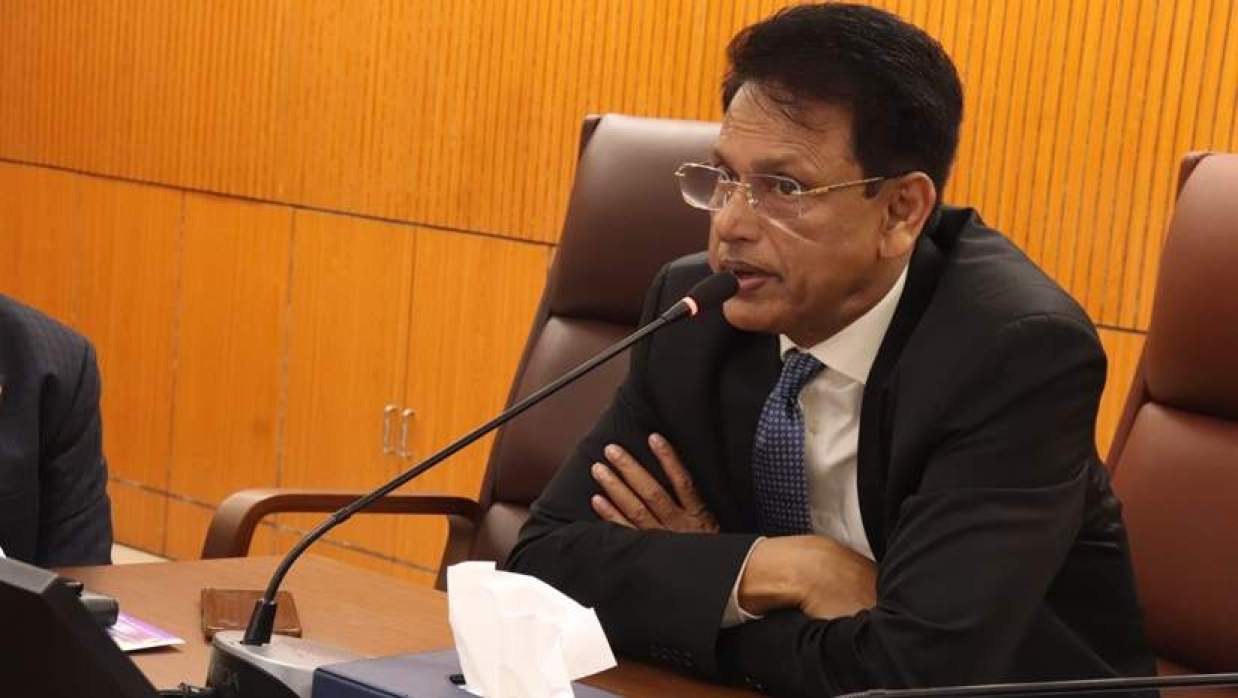 শিক্ষা এবং প্রাথমিক ও গণশিক্ষা মন্ত্রী ড. আ ন ম এহছানুল হক মিলন