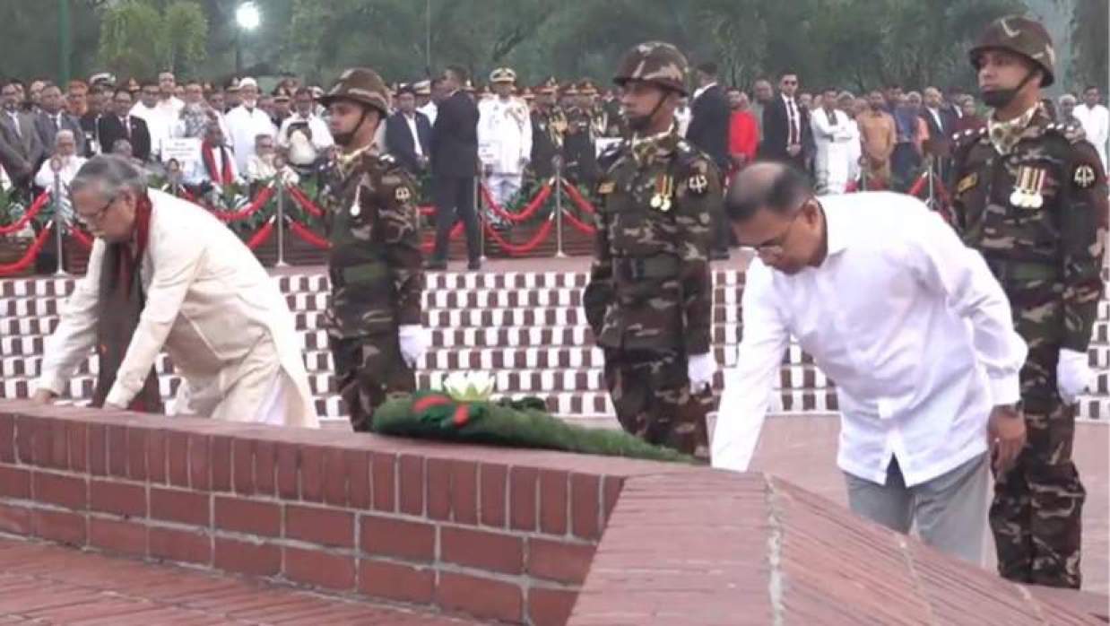 স্বাধীনতা দিবসে জাতীয় স্মৃতিসৌধে রাষ্ট্রপতি ও প্রধানমন্ত্রীর শ্রদ্ধা