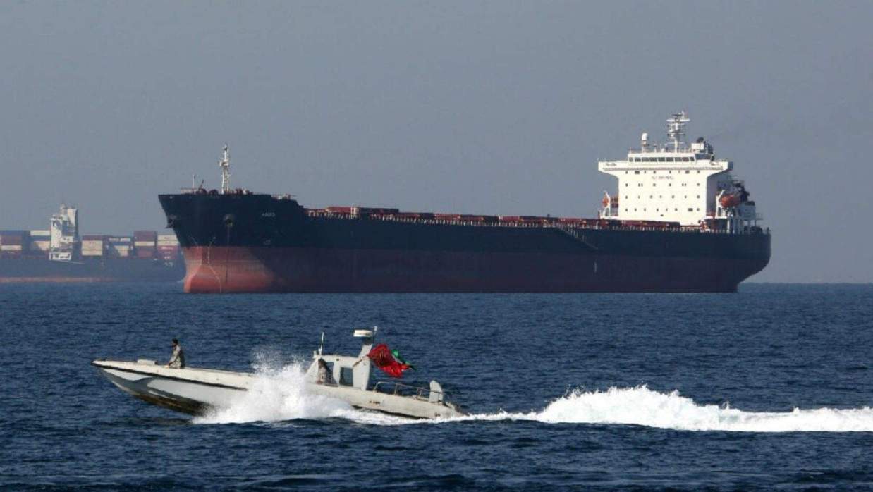 হরমুজ প্রণালি পার হতে পারবে বাংলাদেশ সহ আরো ৫ দেশের জাহাজ