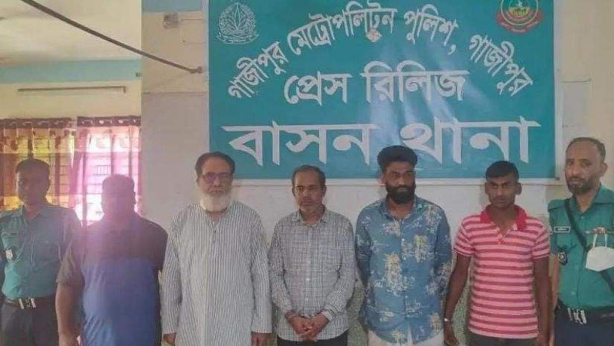 পুলিশের বিশেষ অভিযানে আওয়ামী লীগ-যুবলীগ নেতাসহ গ্রেফতার ৫