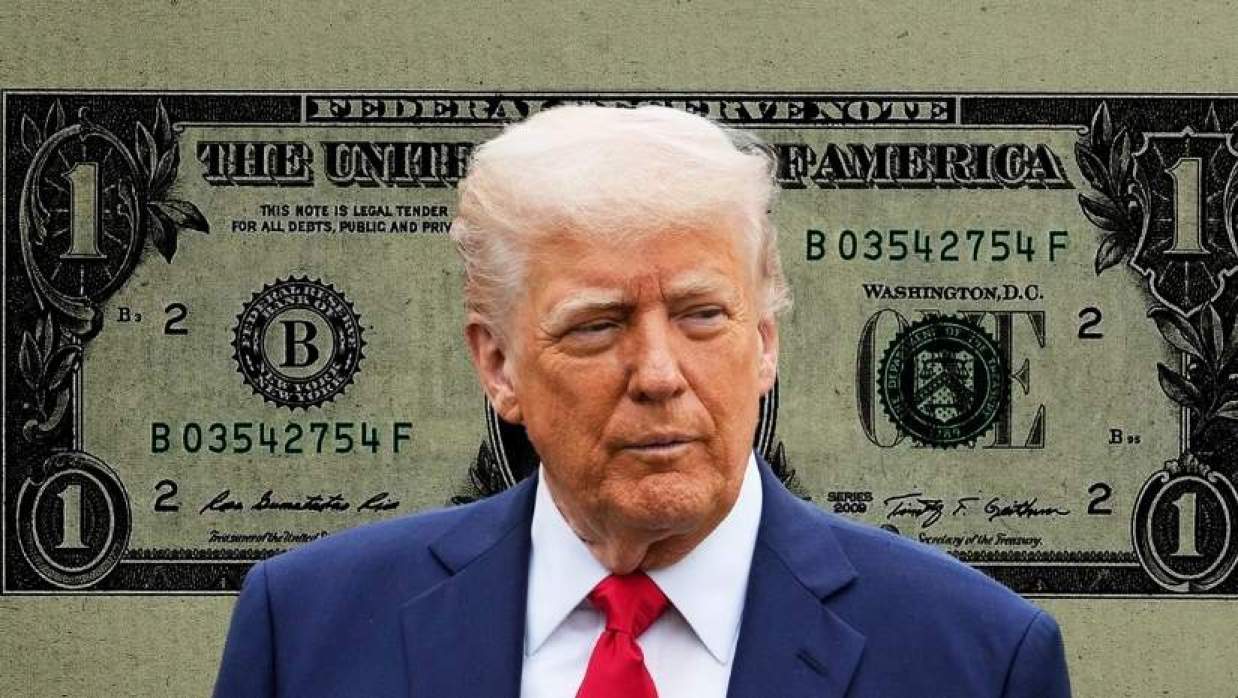 ১৬৫ বছরে প্রথা ভেঙে ডলারে বসছে ট্রাম্পের স্বাক্ষর