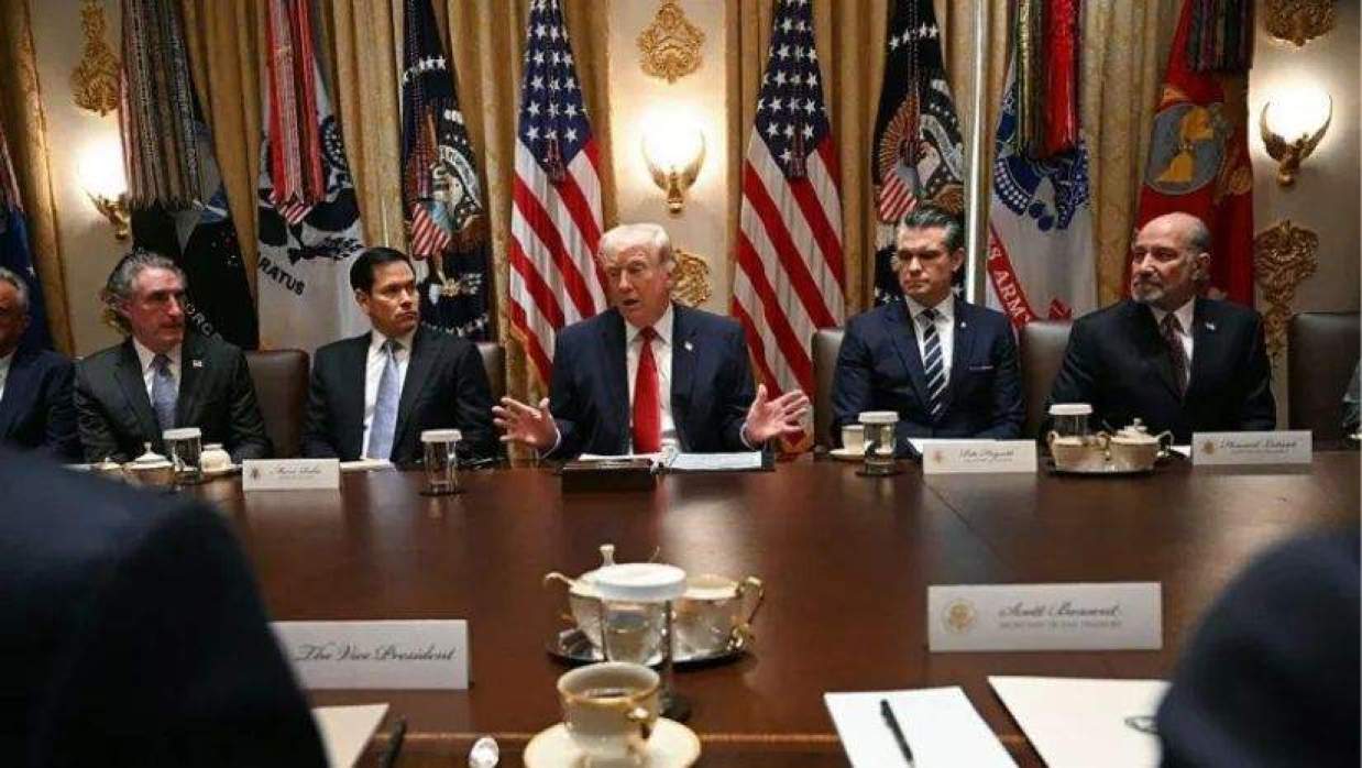 ডোনাল্ড ট্রাম্প