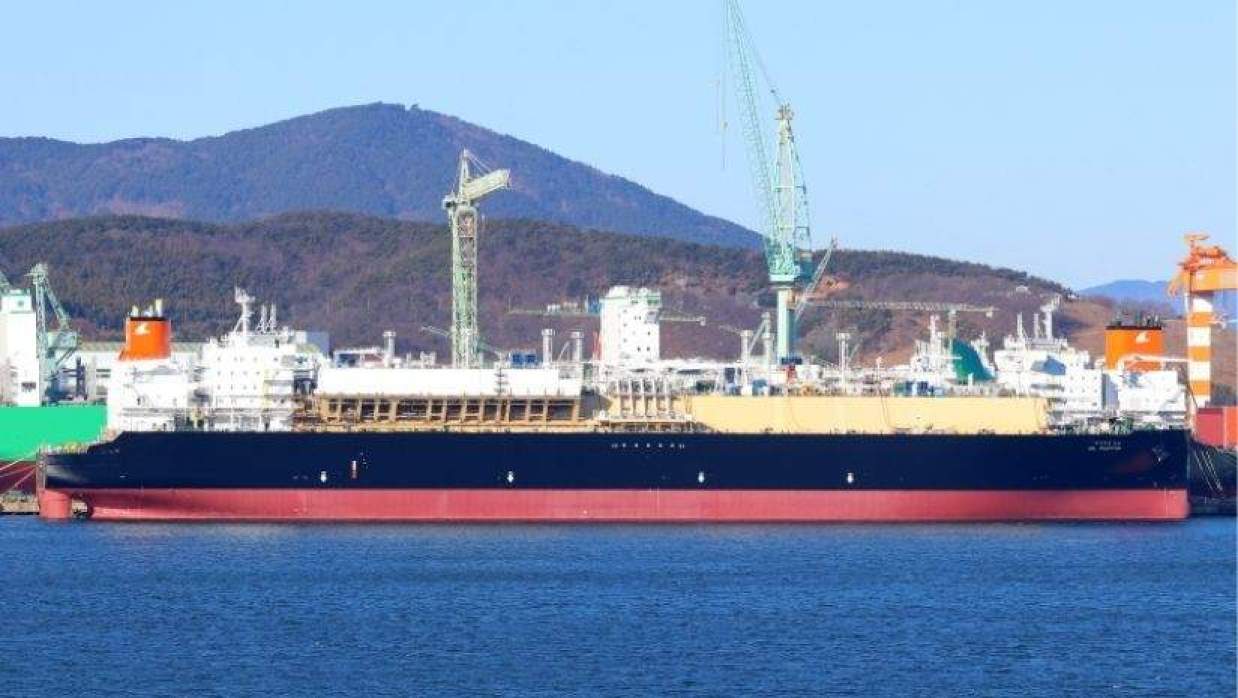 এলএনজি নিয়ে এক সপ্তাহে আসছে ৩ ট্যাংকার, একটি দেশের জলসীমায়