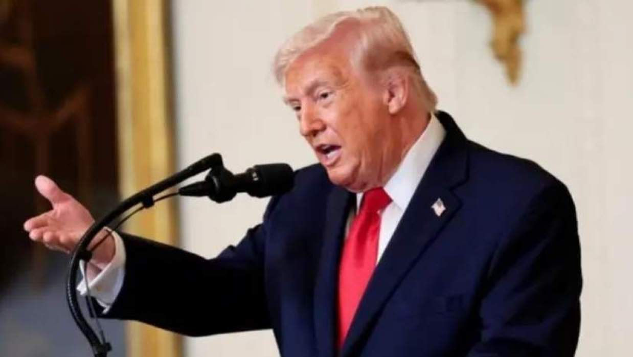 হরমুজ প্রণালিকে ‘ট্রাম্প প্রণালি’ বললেন মার্কিন প্রেসিডেন্ট