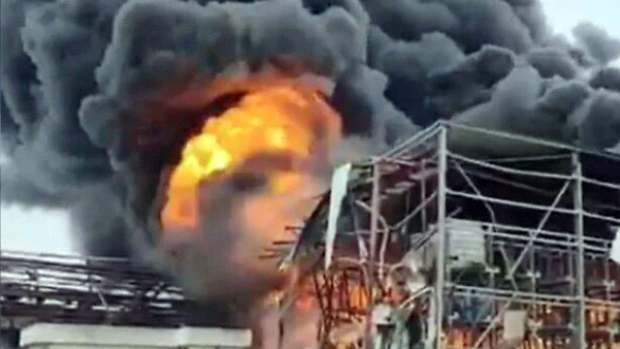 ইরানের হামলায় বিষাক্ত রাসায়নিক ছড়িয়ে পড়ার আশঙ্কা, জরুরি সতর্কতা জারি করেছে ইসরায়েল