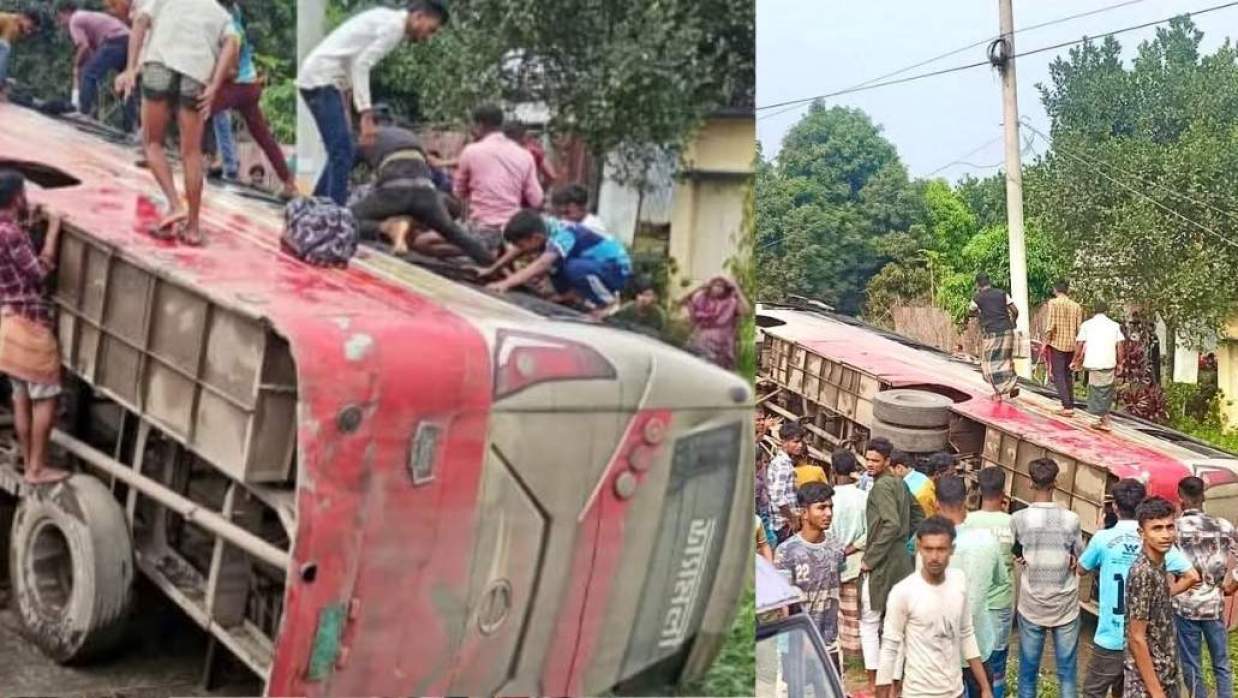 ঢাকা–সিলেট মহাসড়কে যাত্রীবাহী বাস নিয়ন্ত্রণ হারিয়ে খাদে পড়ে