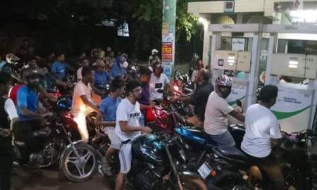 তেলের দাম বাড়ার গুজবে রাজধানীসহ বিভিন্ন জেলায় পাম্পে ভিড়