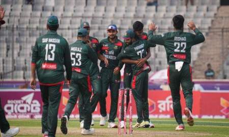 নাহিদের ক্যারিয়ার সেরা বোলিংয়ে অল্পতেই থামল পাকিস্তান