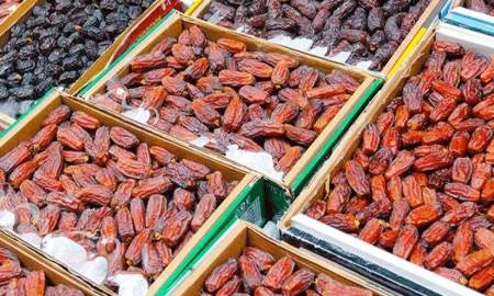 ঢাকা থেকে কুমিল্লা আসতেই ২০ কার্টন খেজুর উধাও