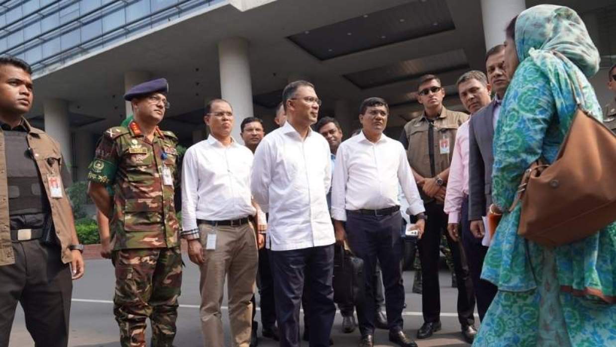 সচিবালয়ে চিকিৎসকদের কথা শুনলেন প্রধানমন্ত্রী