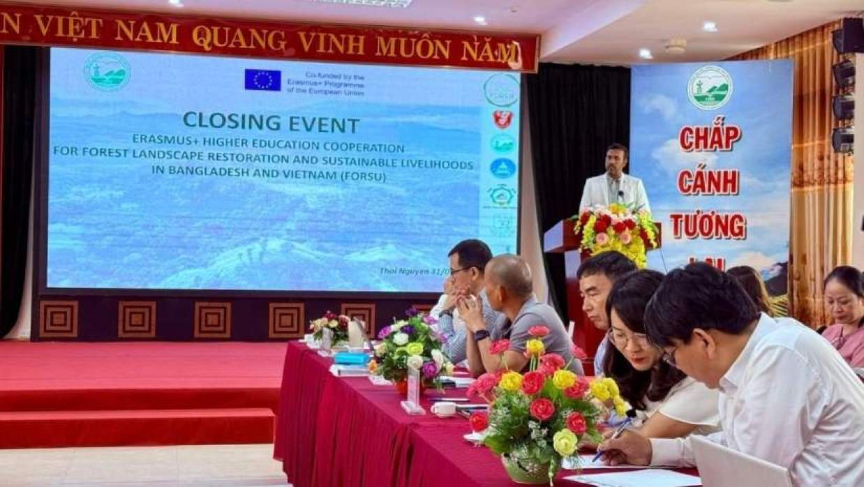 ভিয়েতনামে 'ফরসু' প্রকল্পে অংশ নিল রাবিপ্রবি