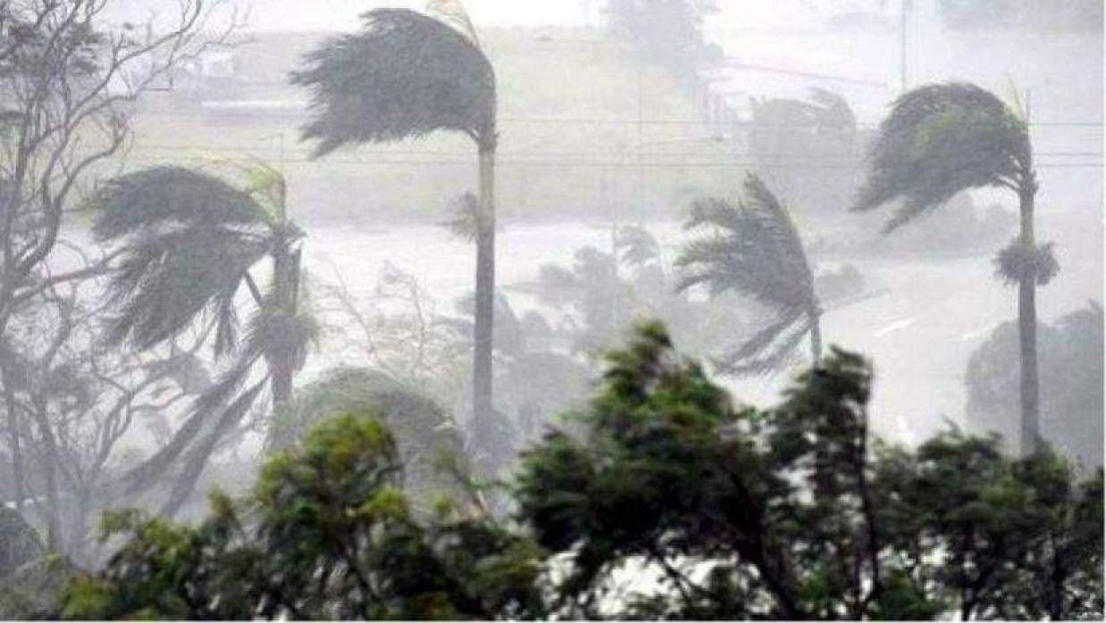 সন্ধ্যার মধ্যে ৪ জেলায় ৮০ কিমি বেগে ঝড়-বৃষ্টির আভাস